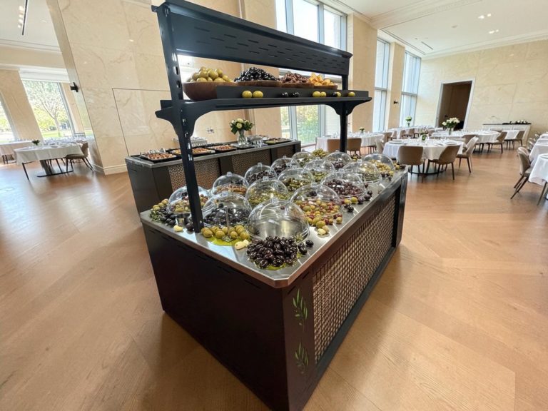 Oteller ve Şarküteriler İçin Profesyonel Tekerlekli Zeytin ve Gıda Teşhir Tezgâhı